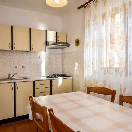 Apartmán Luka.1 *